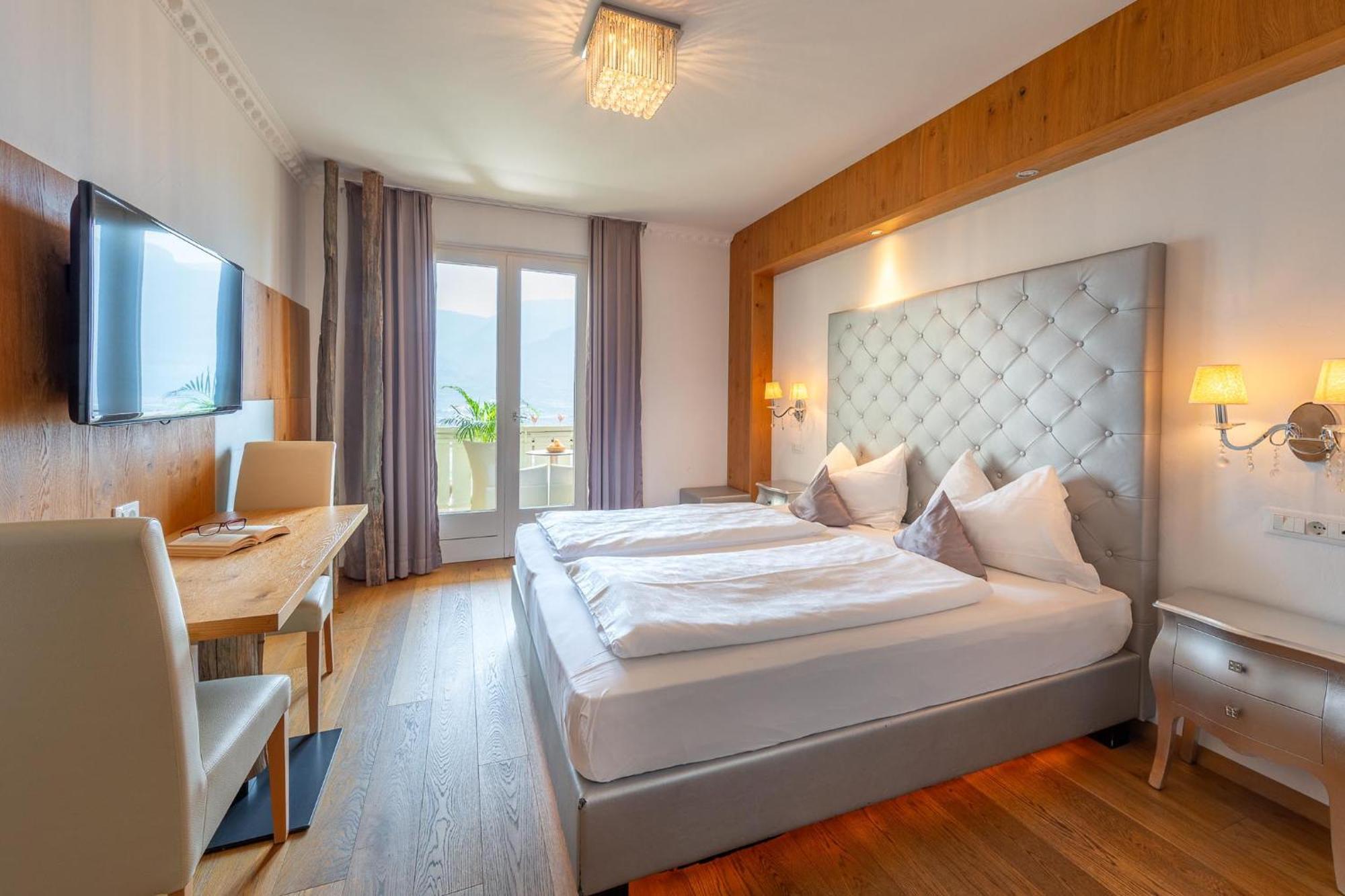 Panorama Aparthotel Tramin an der Weinstraße Buitenkant foto