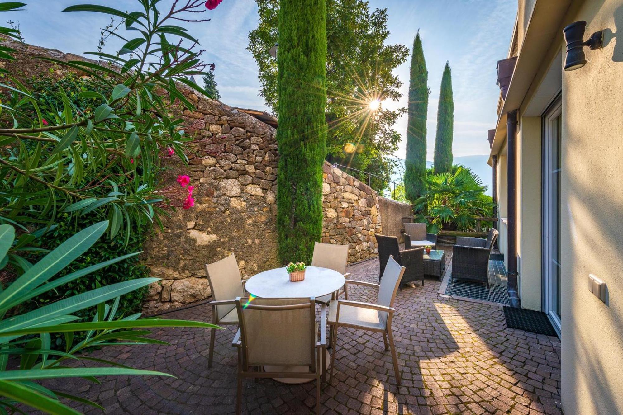 Panorama Aparthotel Tramin an der Weinstraße Buitenkant foto